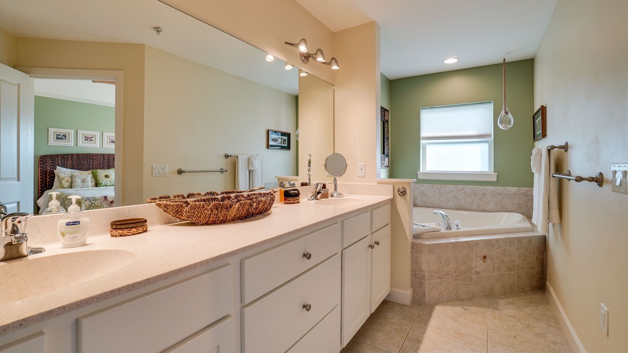 Photo of Bathroom in Bradenton Beach