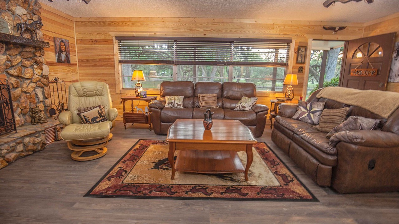Photo of Livingroom in Brooksville