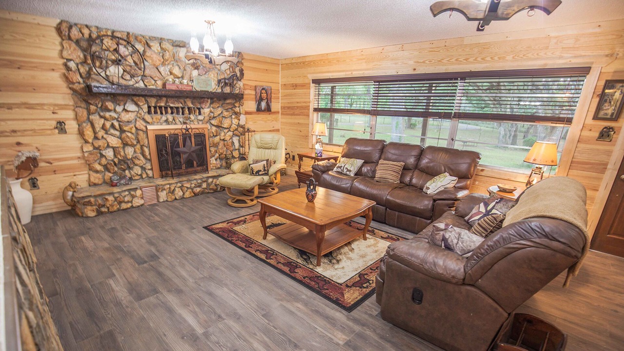 Photo of Livingroom in Brooksville