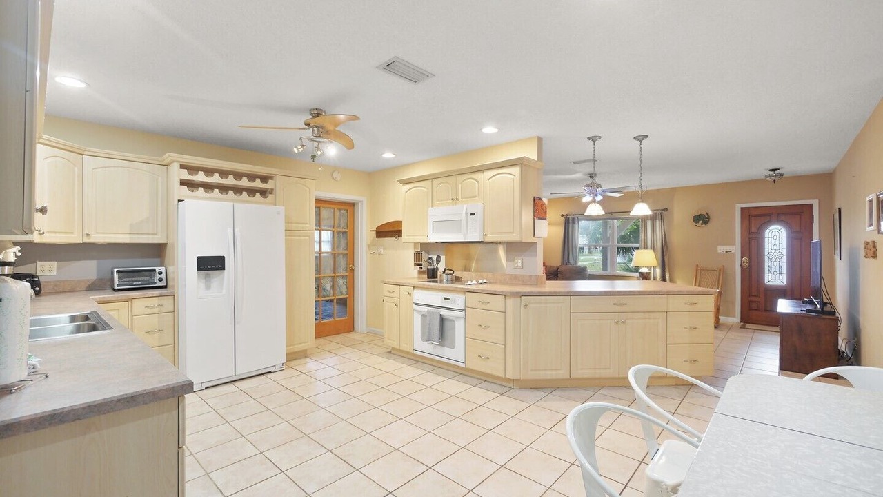 Photo of Others in Coquina Gables