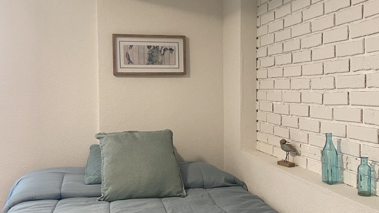 Photo of Bedroom in Saint James City