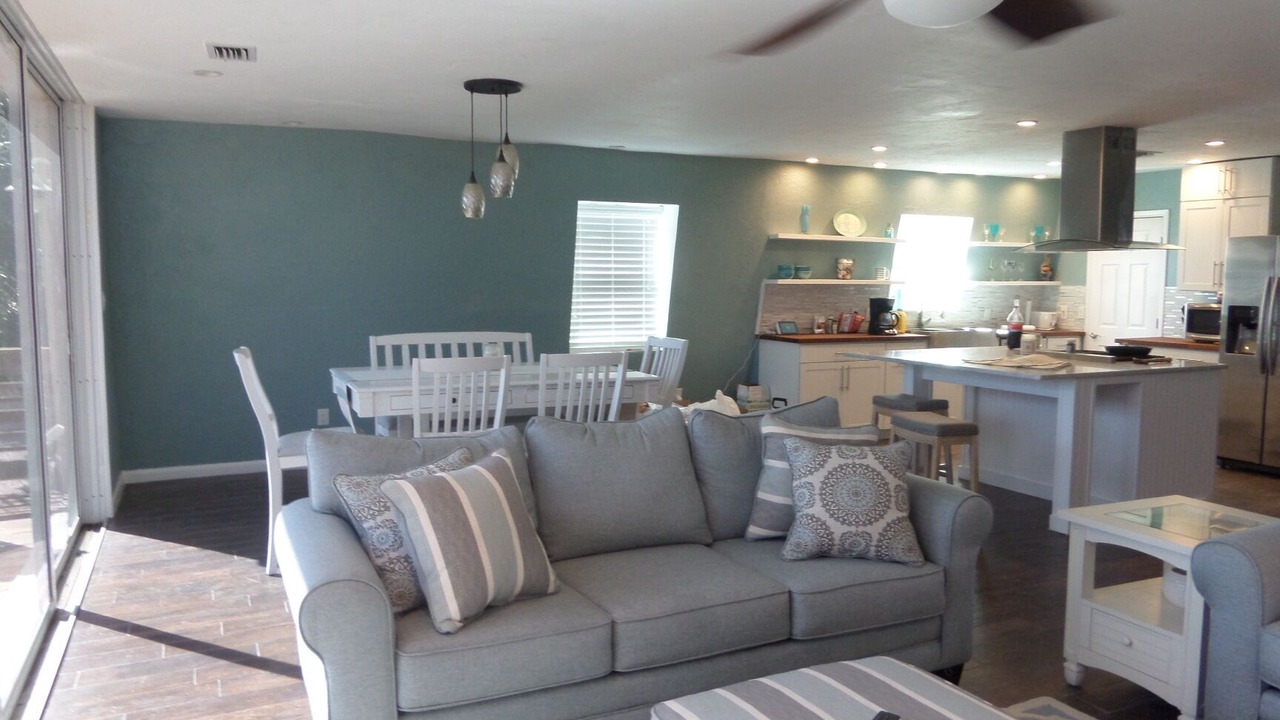 Photo of Livingroom in Saint James City