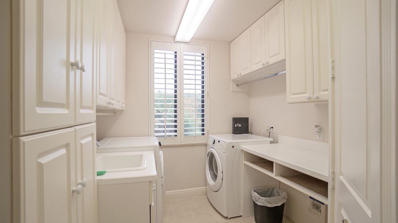 Photo of Bedroom in Beachview Country Club Estates