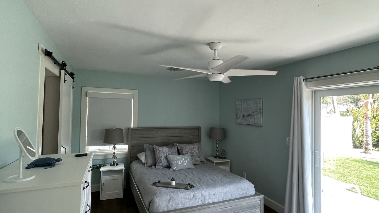 Photo of Bedroom in Naples Park