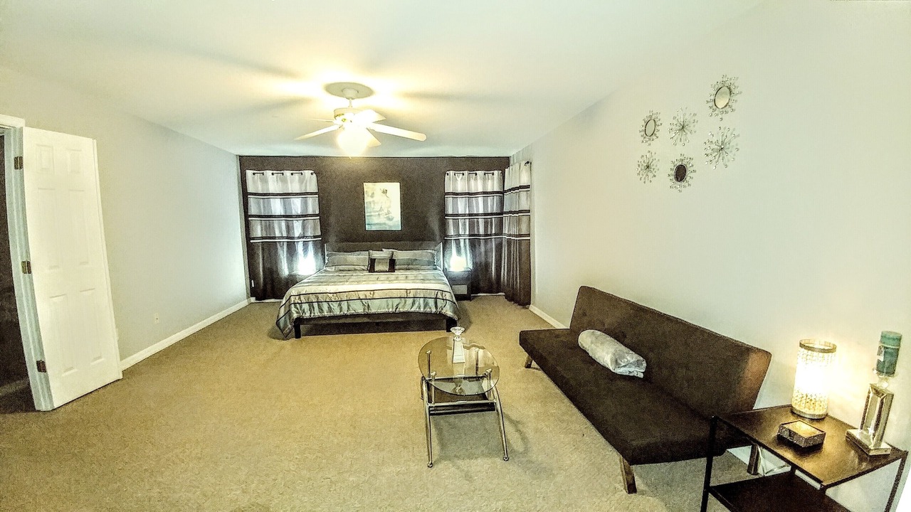Photo of Livingroom in Legacy Park