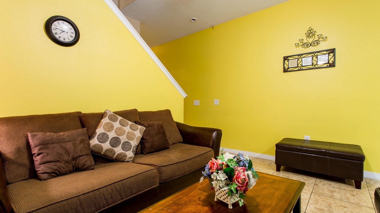 Photo of Livingroom in Crestwynd Bay