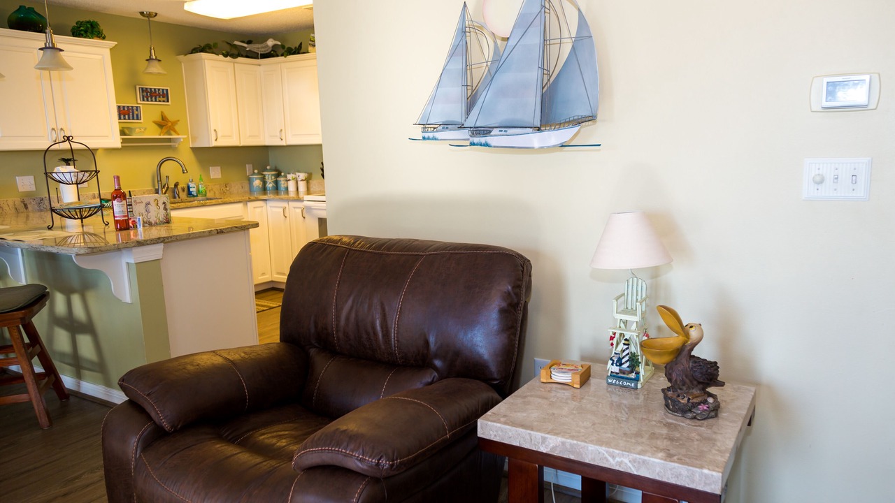 Photo of Livingroom in Gulf Place