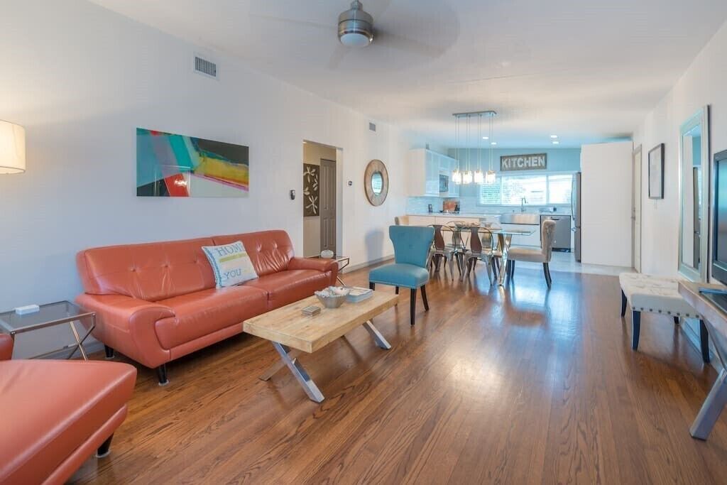 Photo of Livingroom in Audubon Park