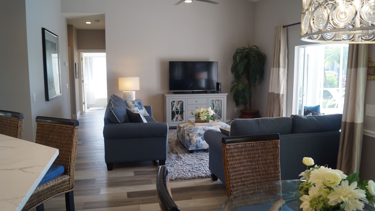 Photo of Livingroom in Falcons Glen
