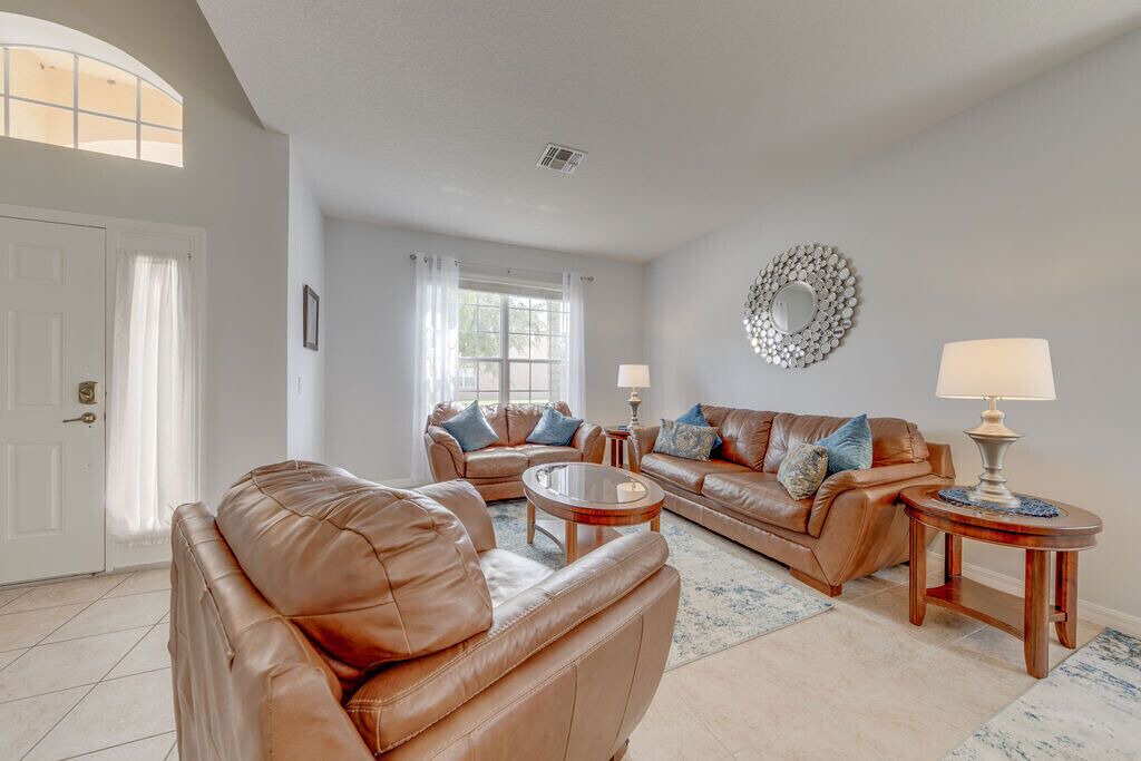Photo of Livingroom in Watersong