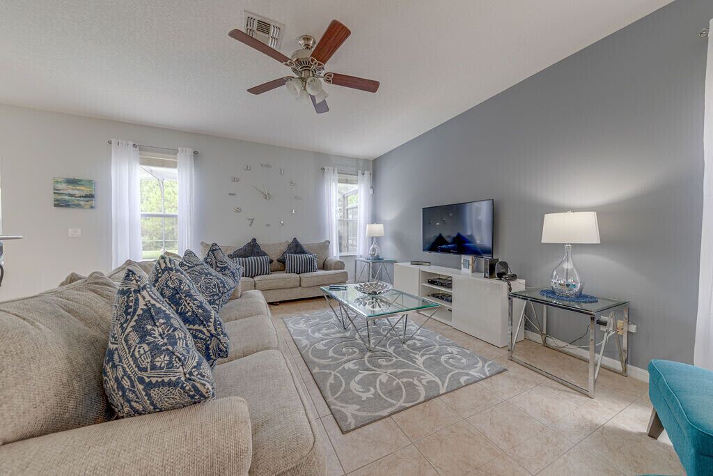 Photo of Livingroom in Watersong