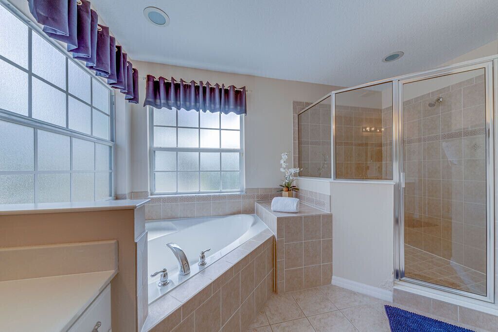 Photo of Bathroom in Watersong