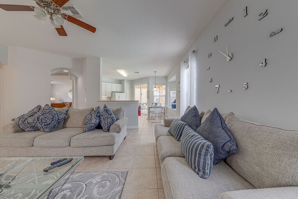 Photo of Livingroom in Watersong