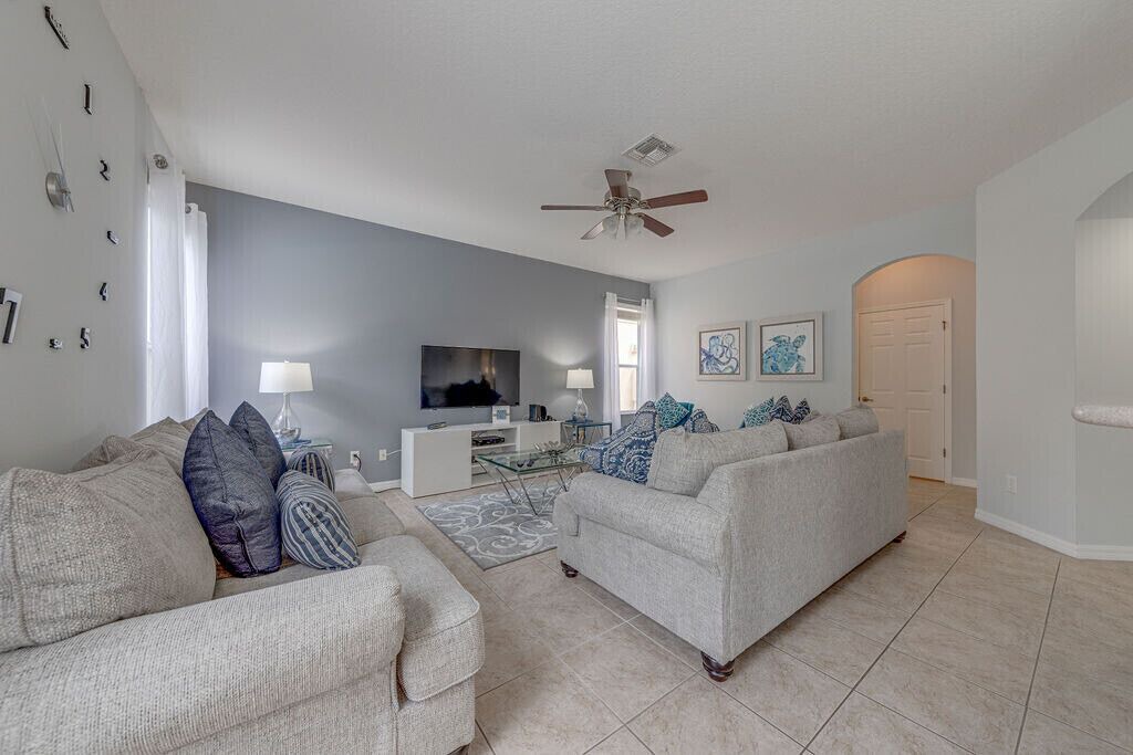 Photo of Livingroom in Watersong