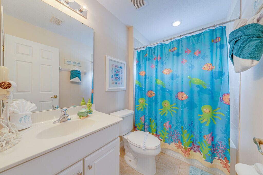 Photo of Bathroom in Watersong