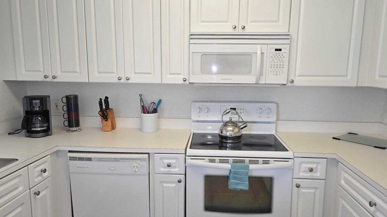 Photo of Kitchen in Lake Magdalene