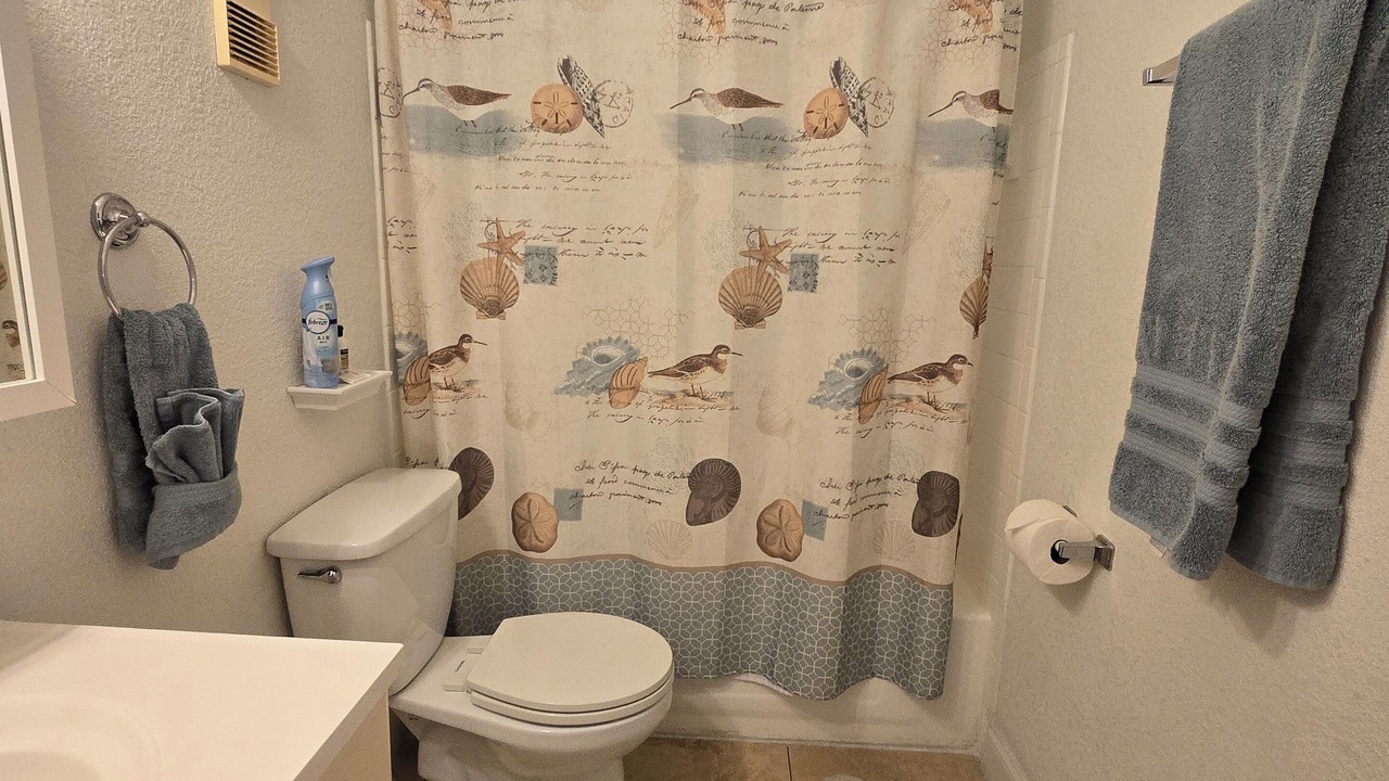 Photo of Bathroom in Lake Magdalene