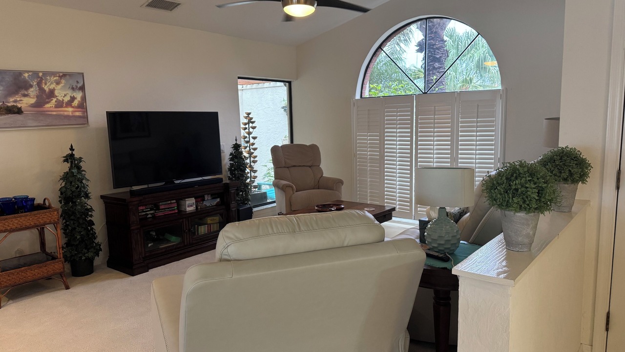 Photo of Bedroom in Pelican