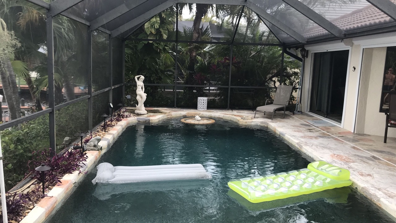 Photo of Outdoor in Pelican
