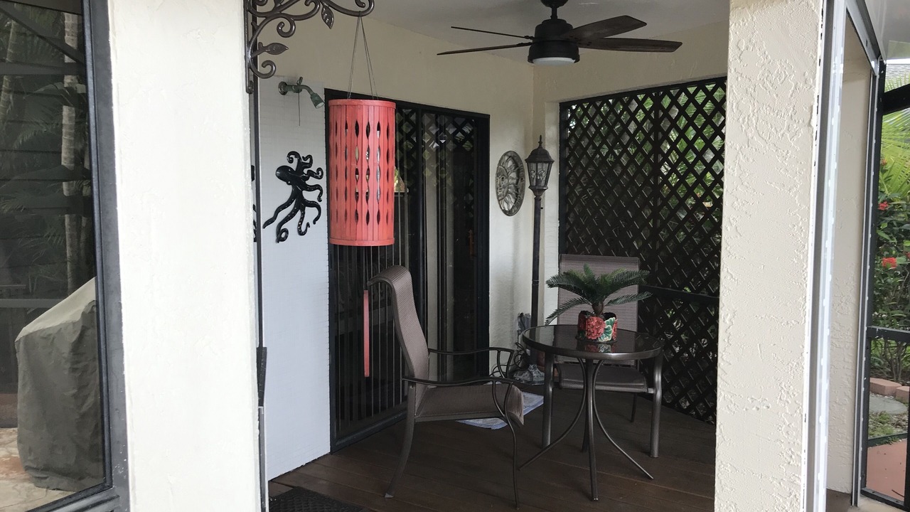 Photo of Outdoor in Pelican