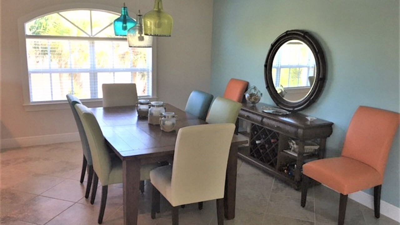 Photo of Livingroom in Beachview Country Club Estates