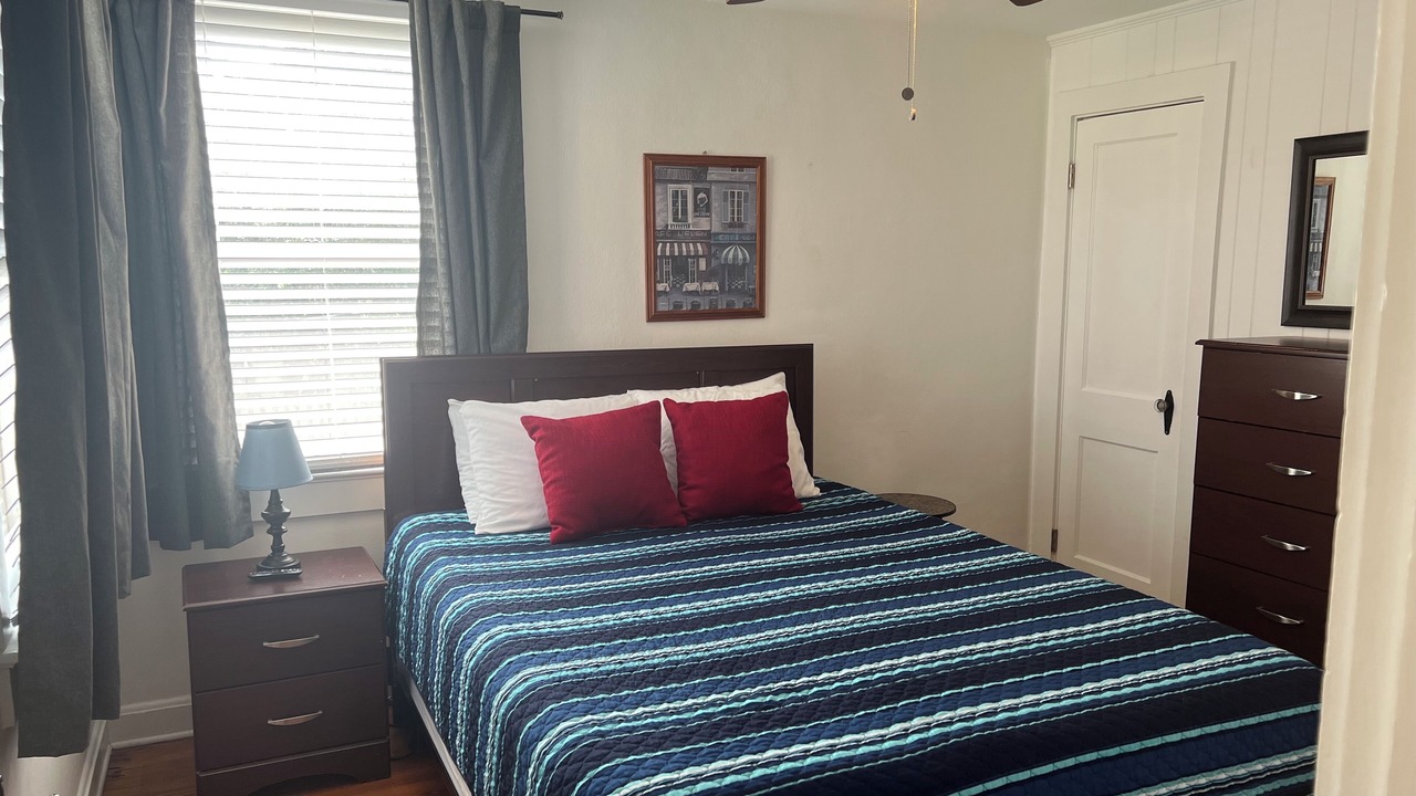 Photo of Bedroom in Downtown Historic District
