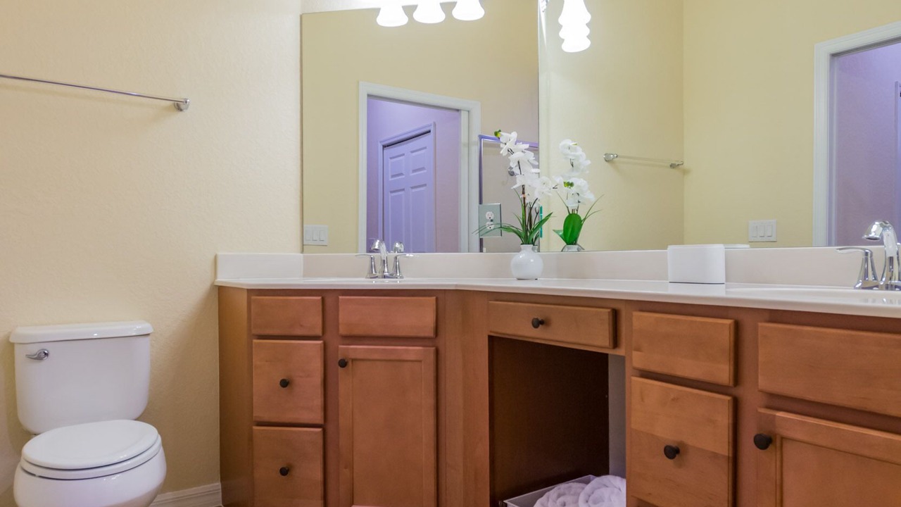 Photo of Bathroom in Naples
