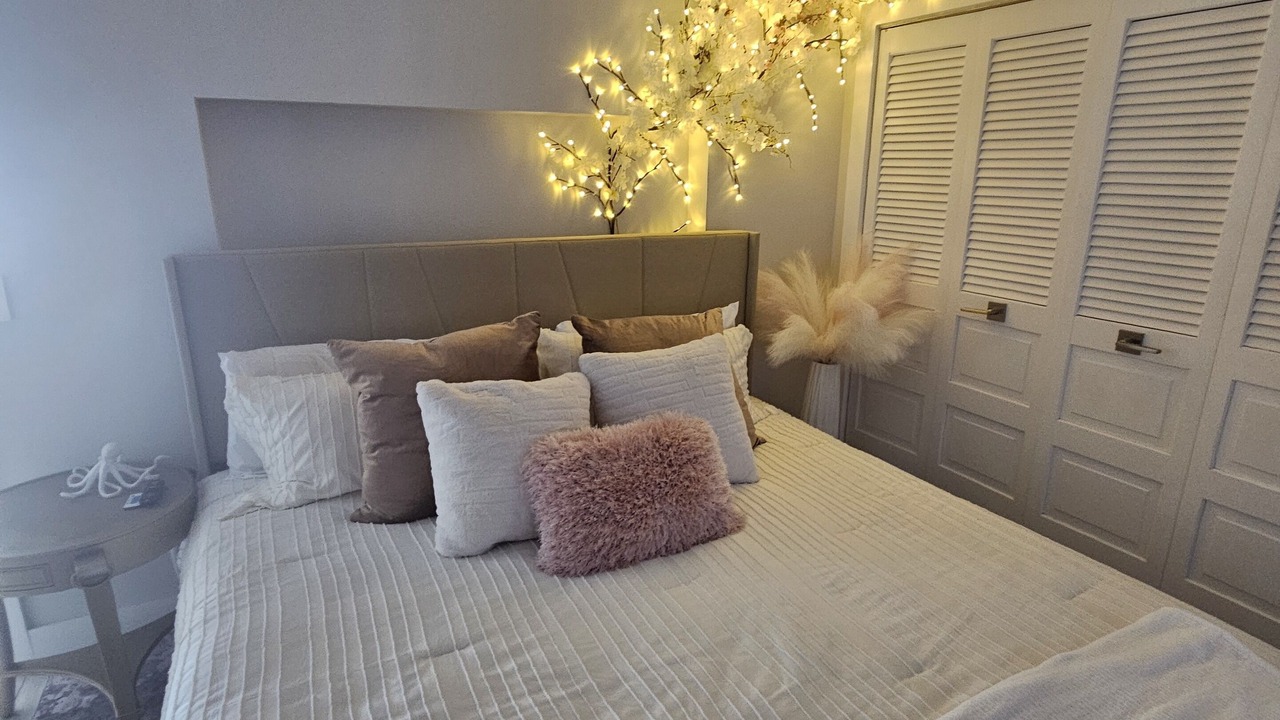 Photo of Bedroom in Caloosahatchee