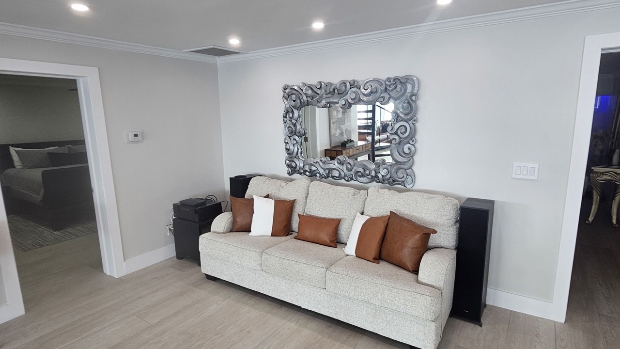 Photo of Livingroom in Caloosahatchee