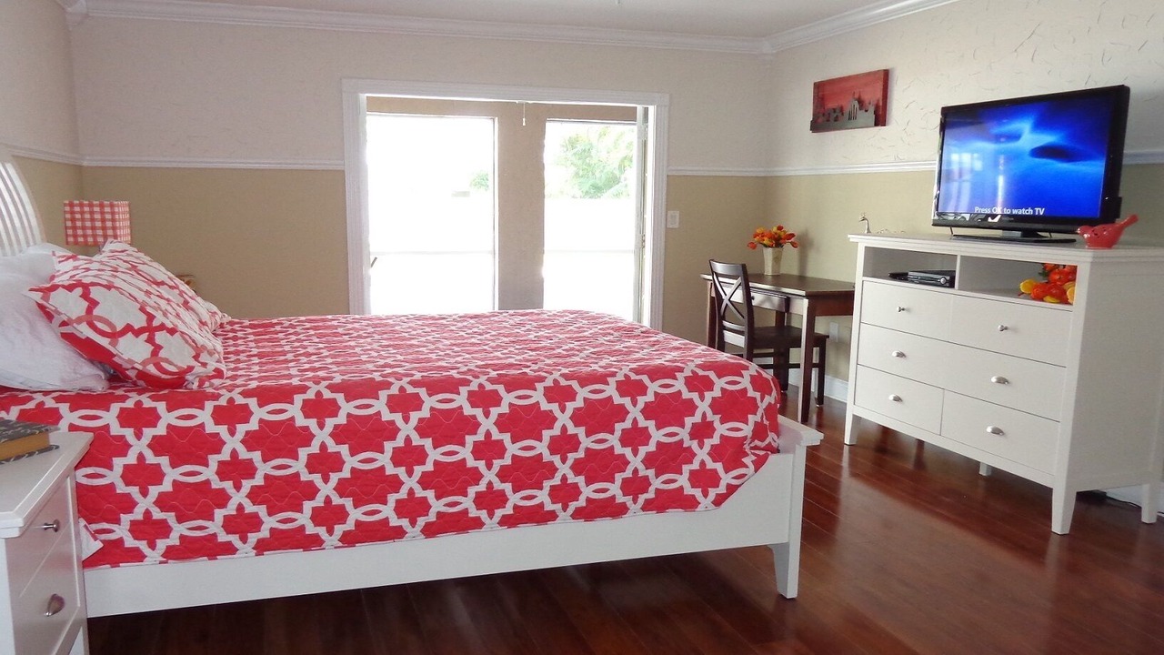 Photo of Bedroom in Naples Park