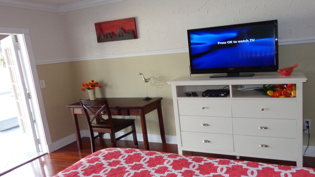 Photo of Bedroom in Naples Park