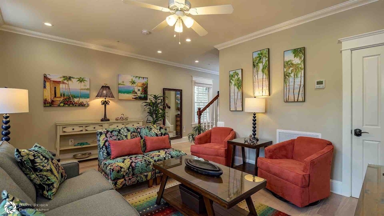 Photo of Livingroom in Historic Seaport