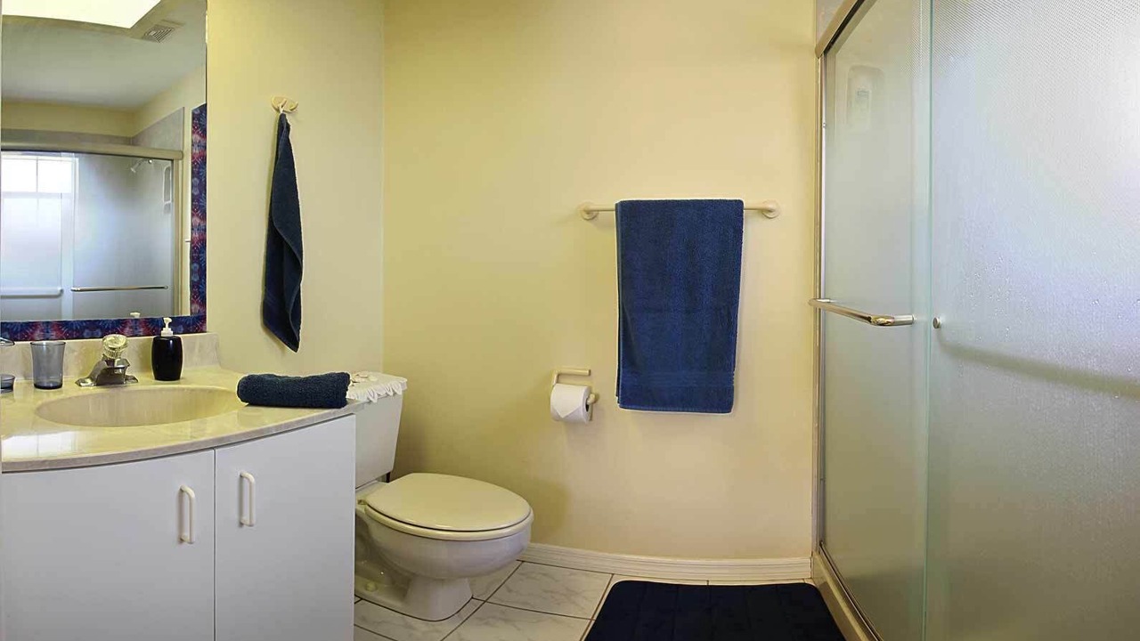 Photo of Bathroom in Joel