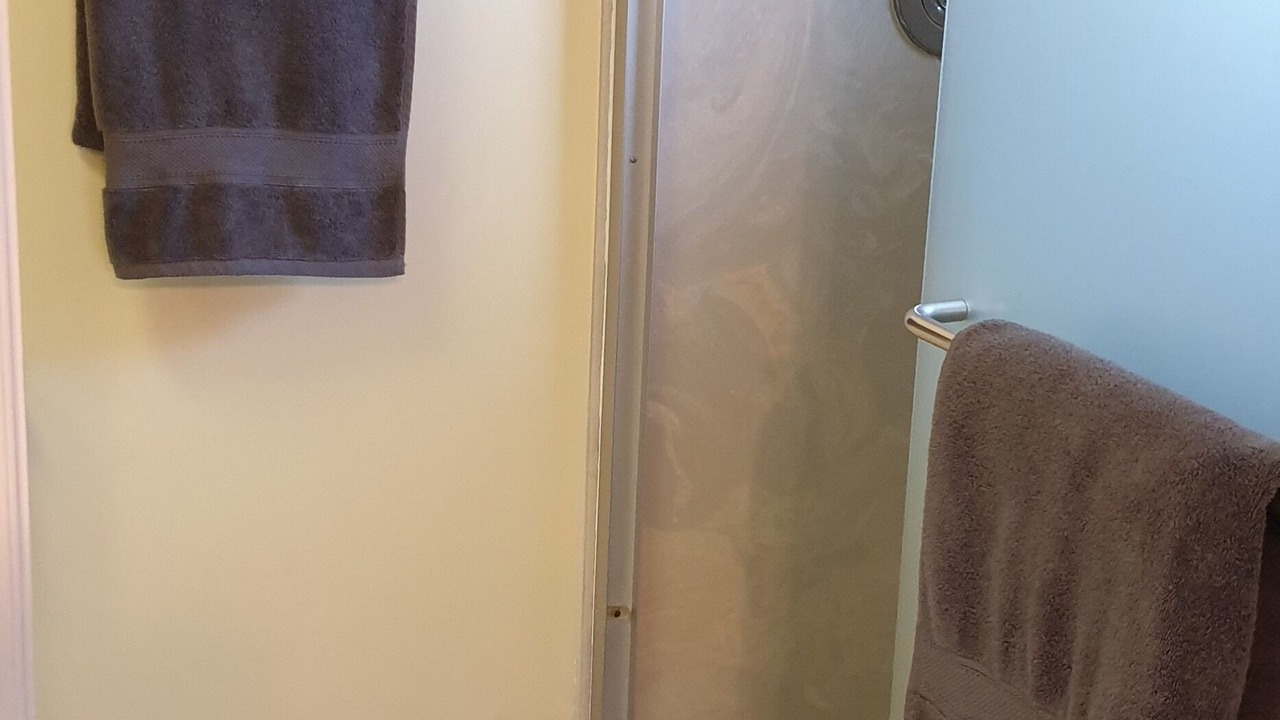 Photo of Bathroom in Joel