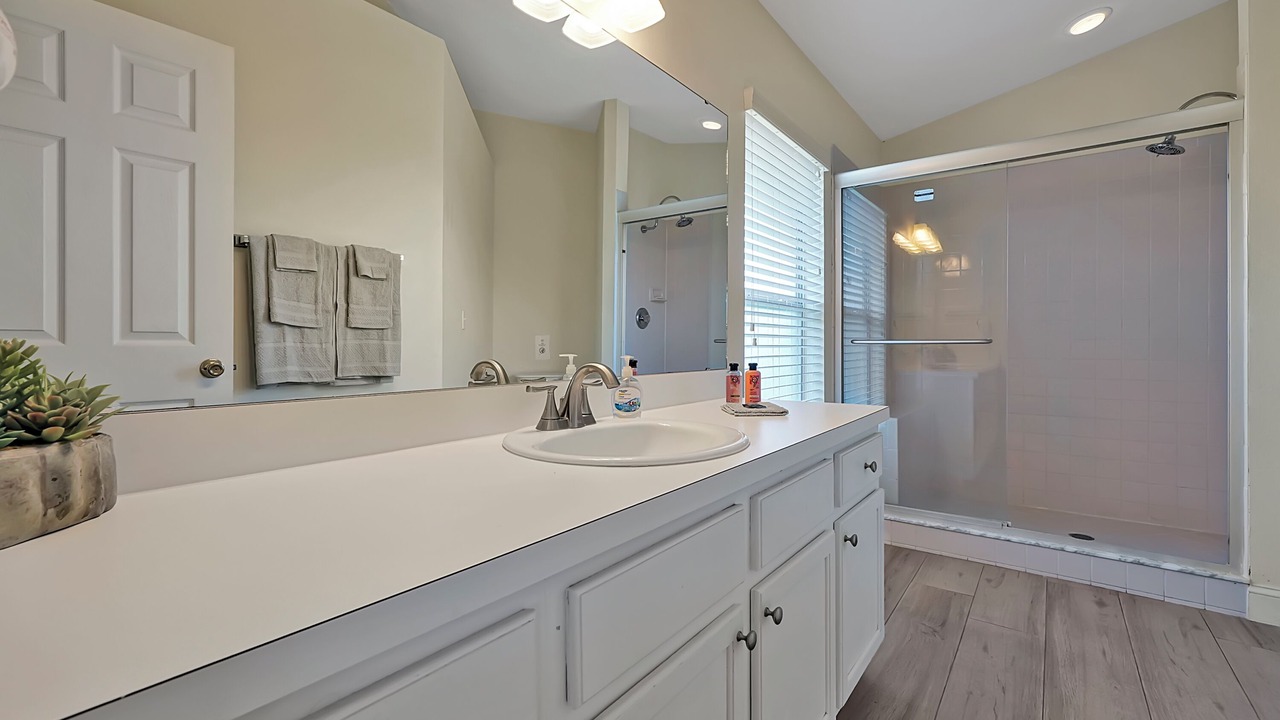 Photo of Bathroom in Davenport