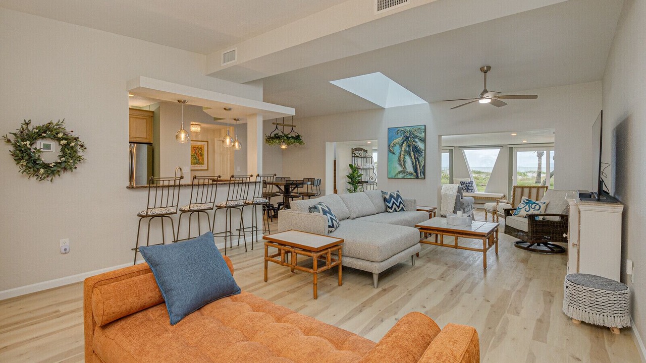 Photo of Livingroom in Cocoa Beach