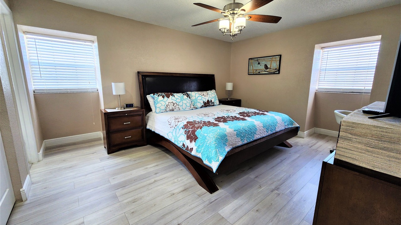 Photo of Bedroom in Bay Crest Park