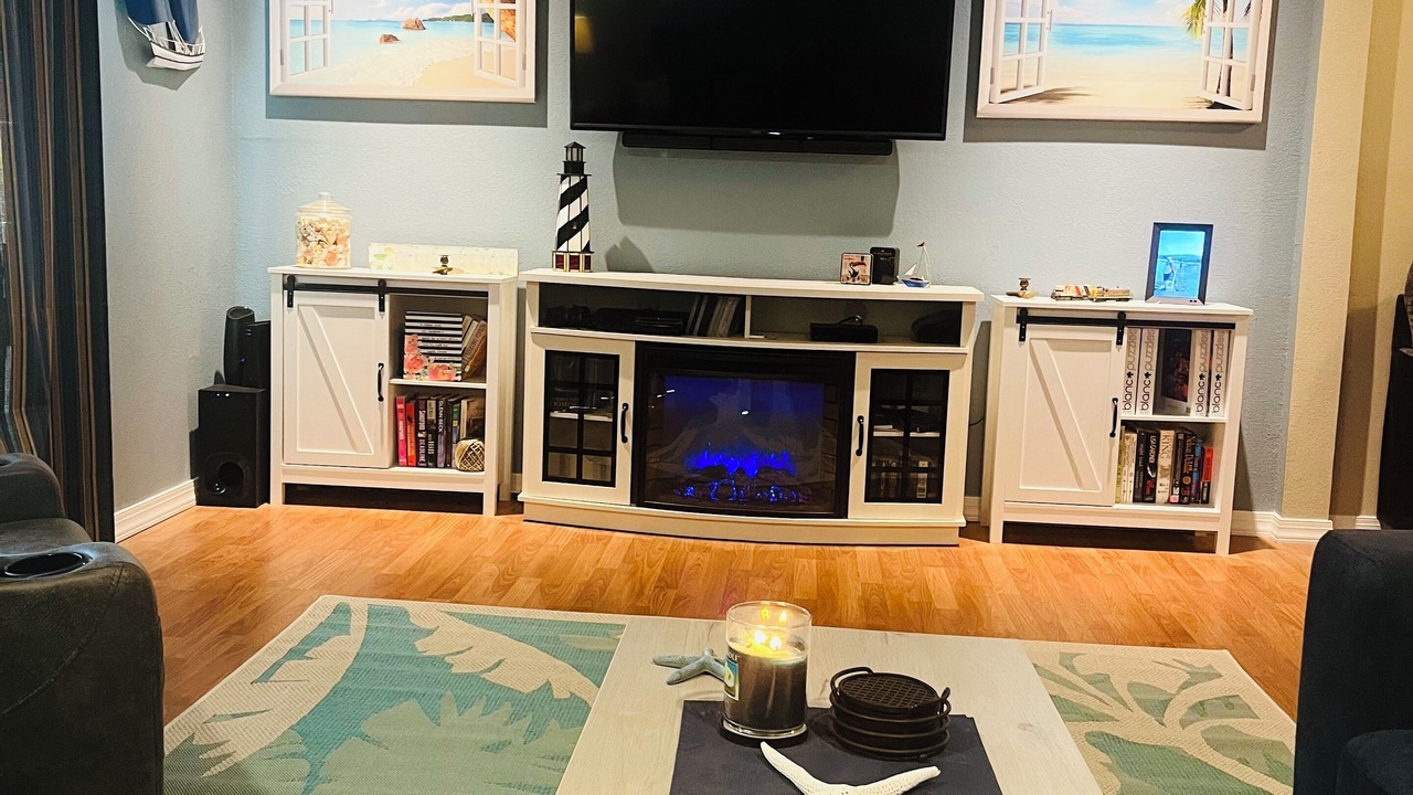 Photo of Livingroom in Bayview