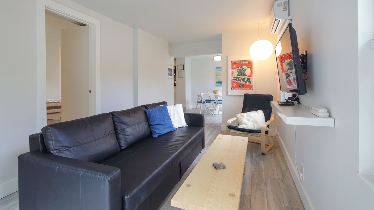 Photo of Livingroom in Harbordale