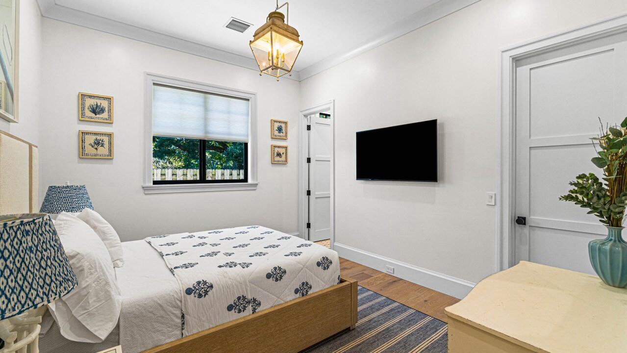 Photo of Bedroom in Lake Ida Shores