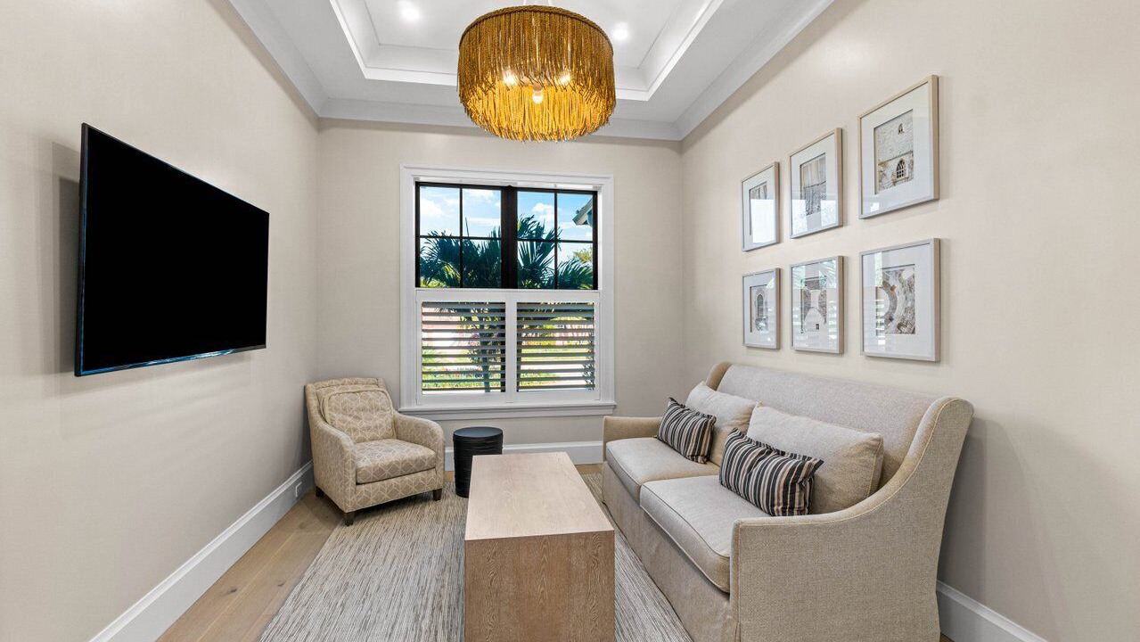 Photo of Livingroom in Lake Ida Shores