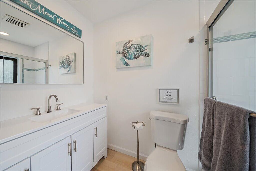 Photo of Bathroom in South Gate Ridge