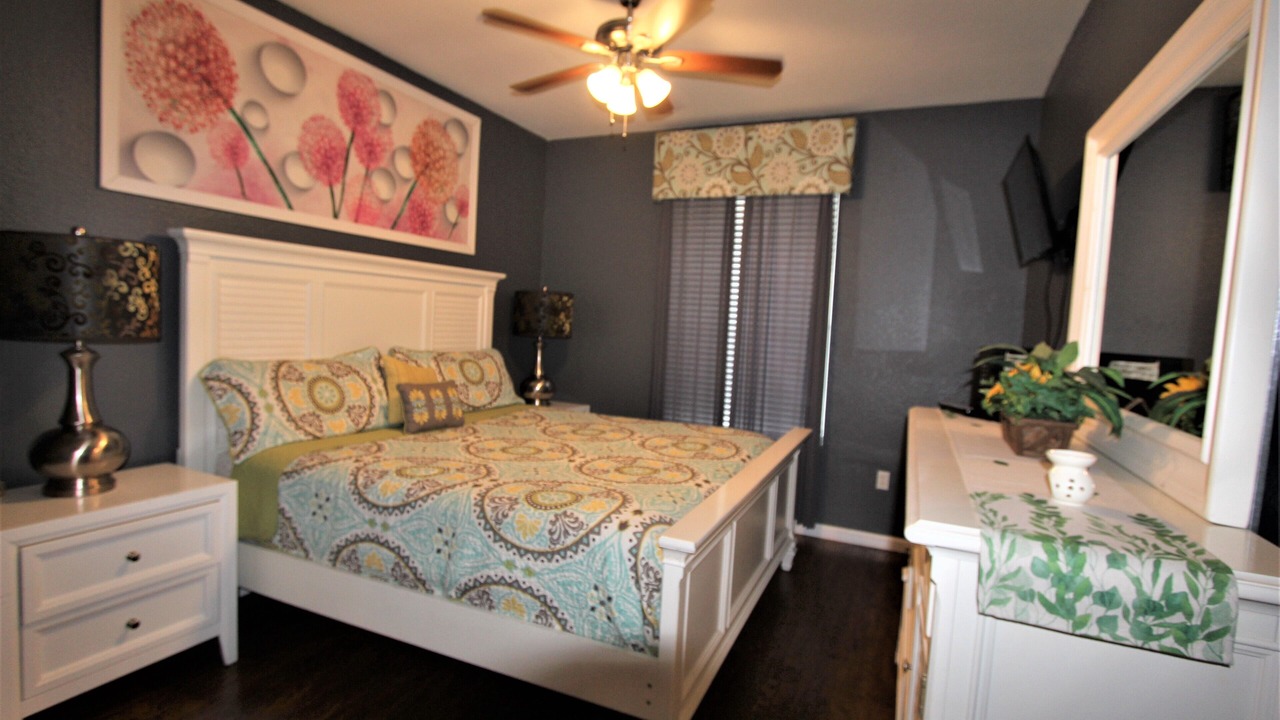 Photo of Bedroom in Windsor Hills