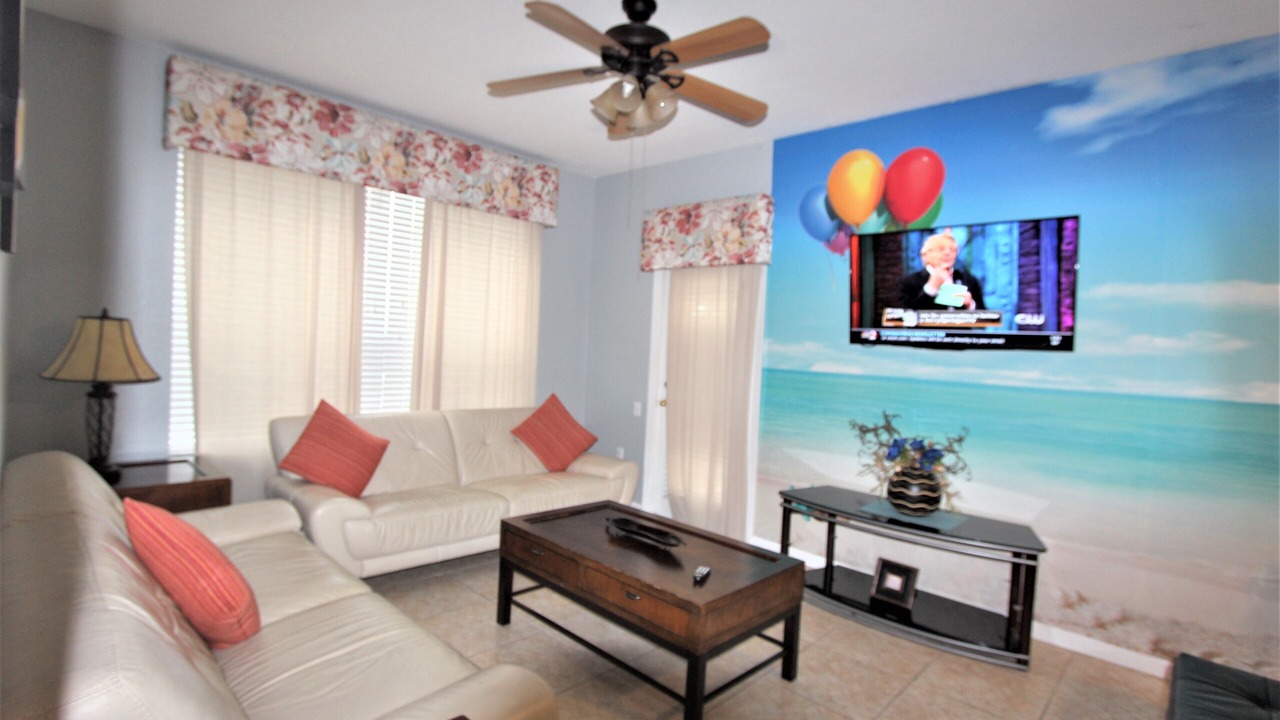 Photo of Livingroom in Windsor Hills