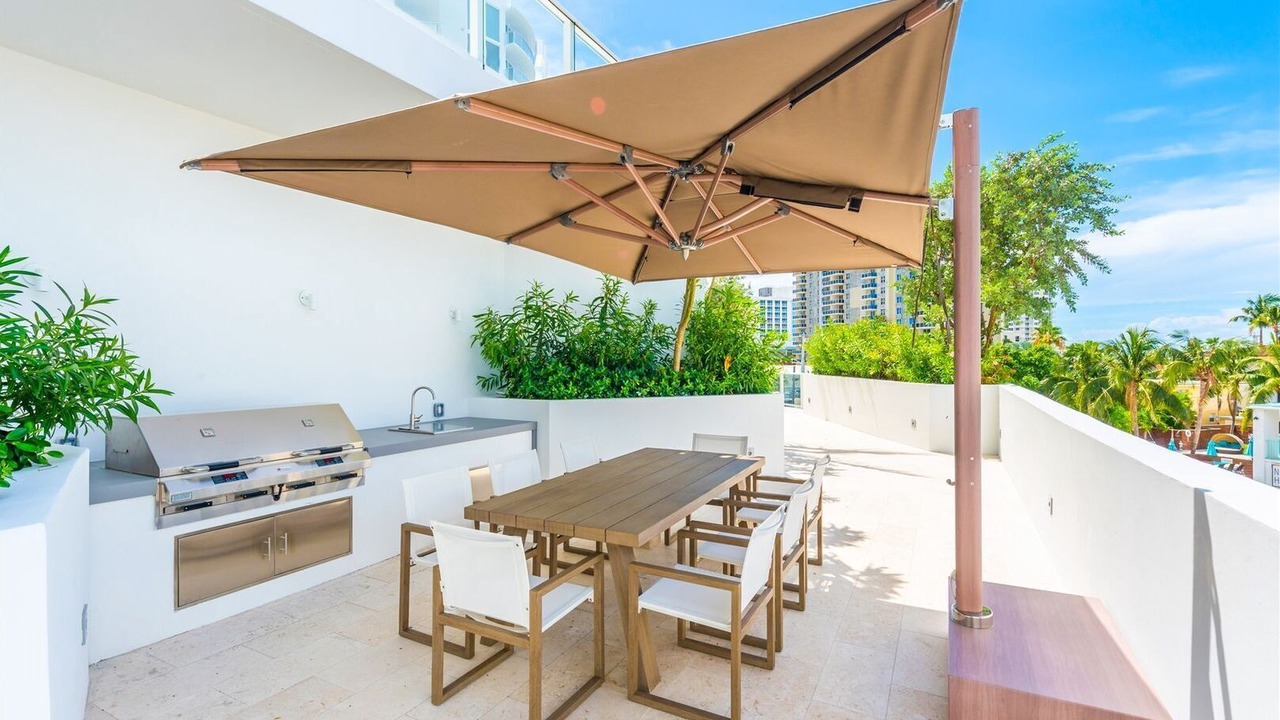 Photo of Outdoor in Central Beach