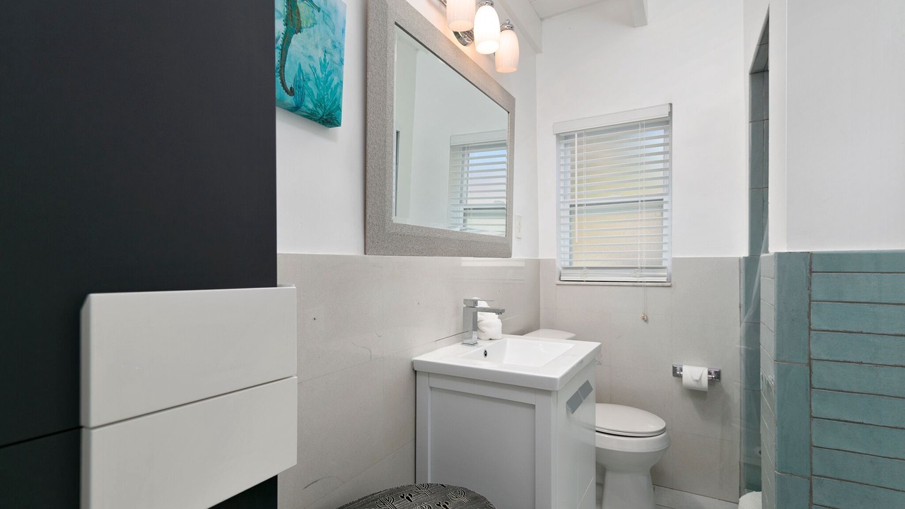 Photo of Bathroom in Ocean Ridge