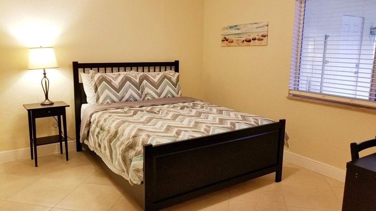 Photo of Bedroom in Lauderdale-by-the-Sea