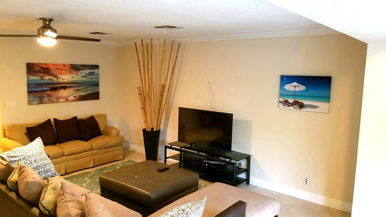 Photo of Livingroom in Lauderdale-by-the-Sea