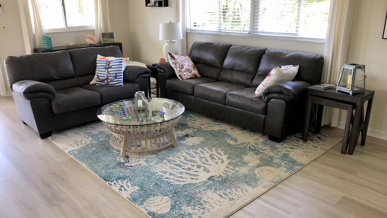 Photo of Livingroom in Pine Island Center
