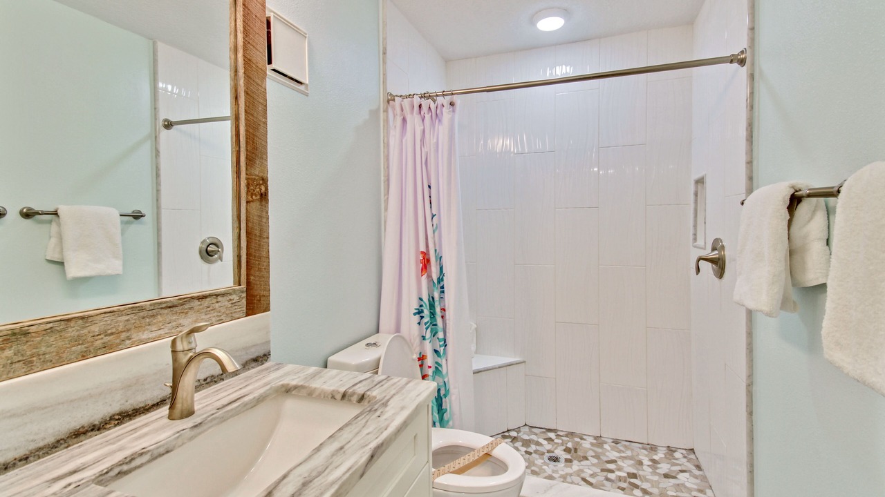 Photo of Bathroom in Sunset Beach